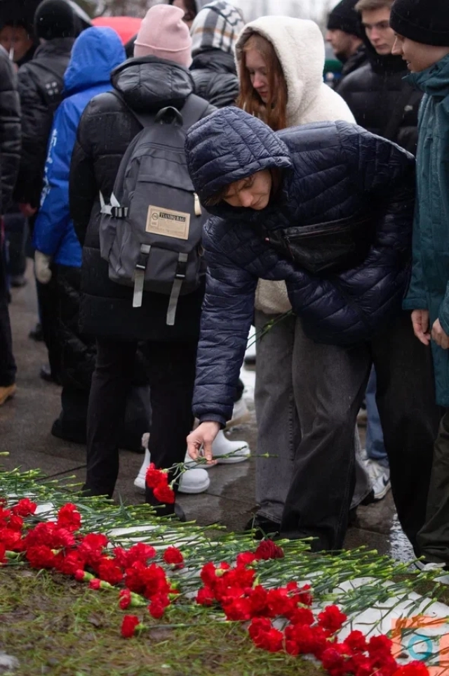 Торжественный митинг у мемориала «Ополченцы» 