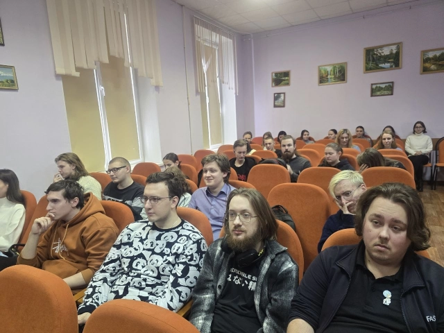 Слушатели лекции об Александре Невском