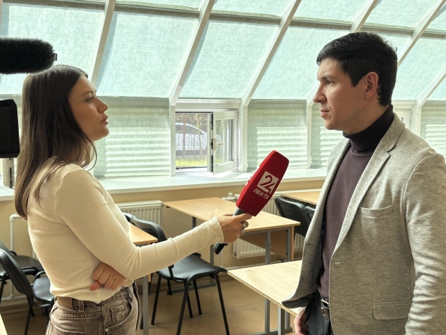 Т.Т. Зайнуллин дает интервью ЛенТВ24